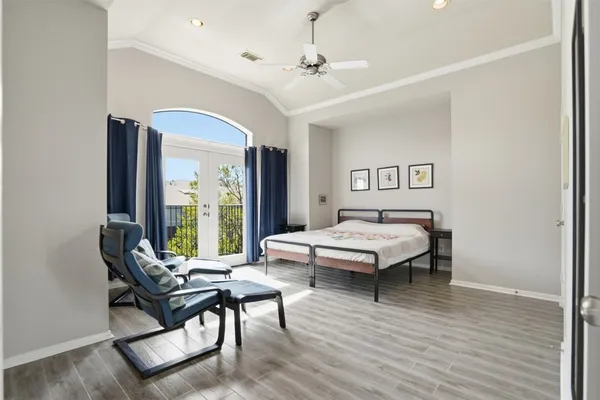 $339,000 | 2725 La Branch Street, Houston, TX 77004