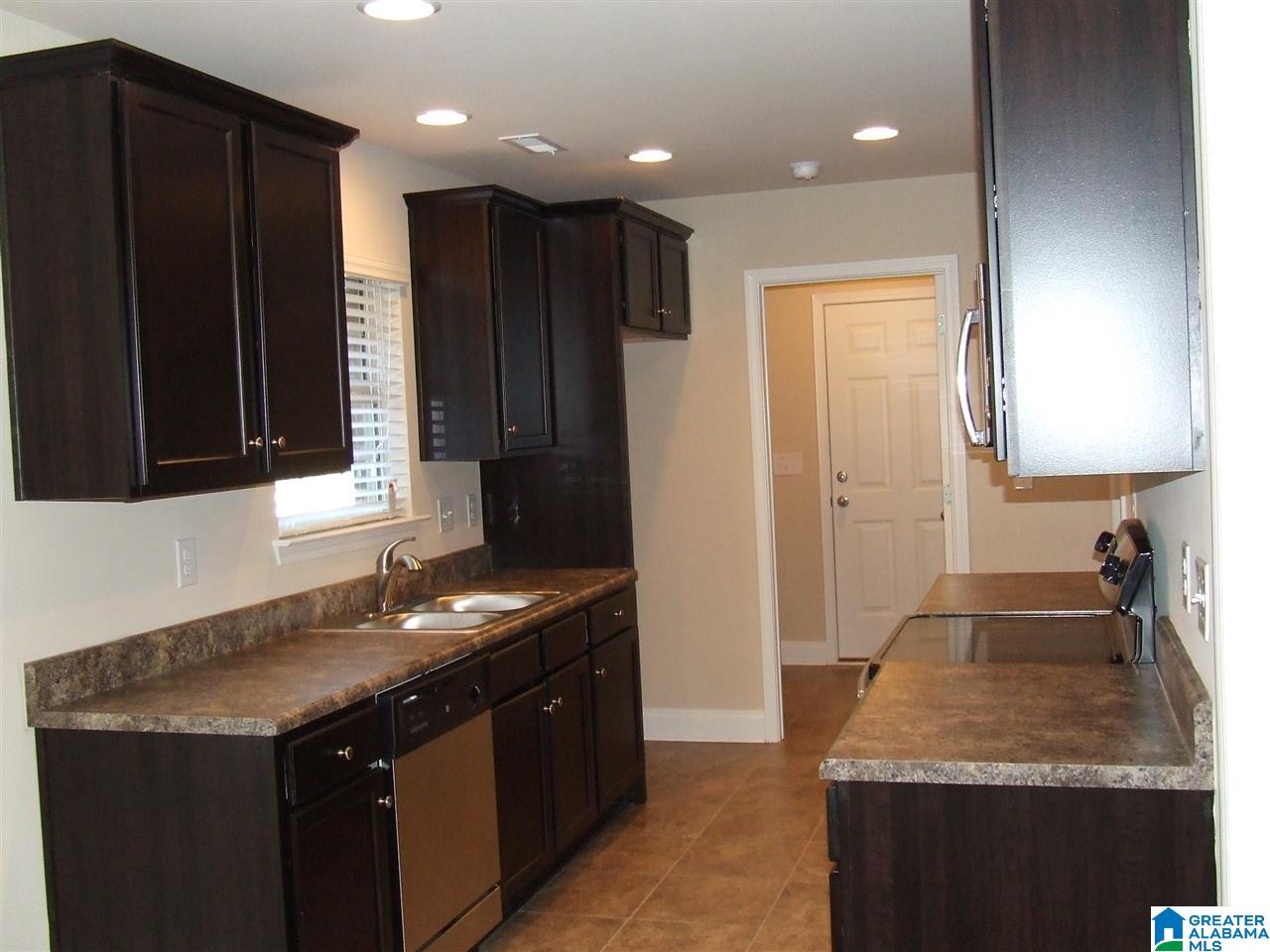348 Vincent Street Alabaster, AL 35007 - Photo 16 of 34