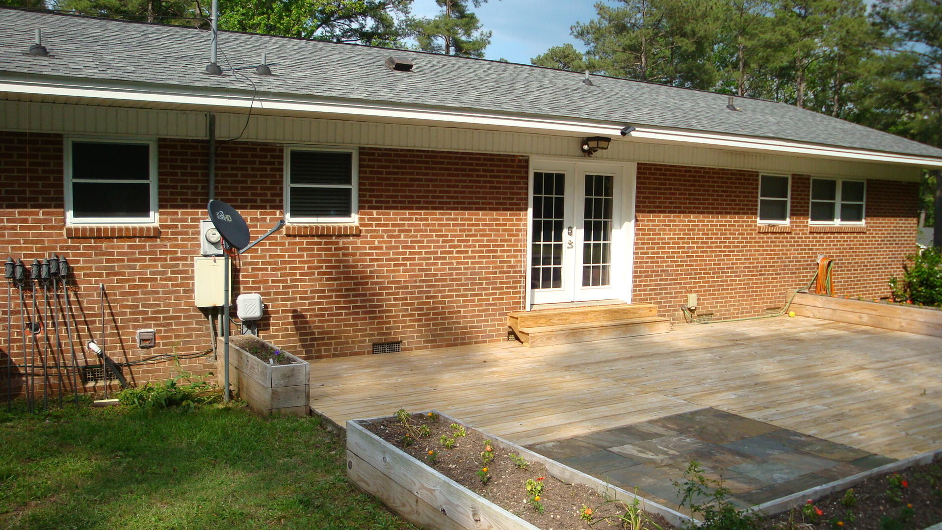 112 Spring Drive Rockingham, NC 28379 - Photo 3 of 20 deck and fenced yard