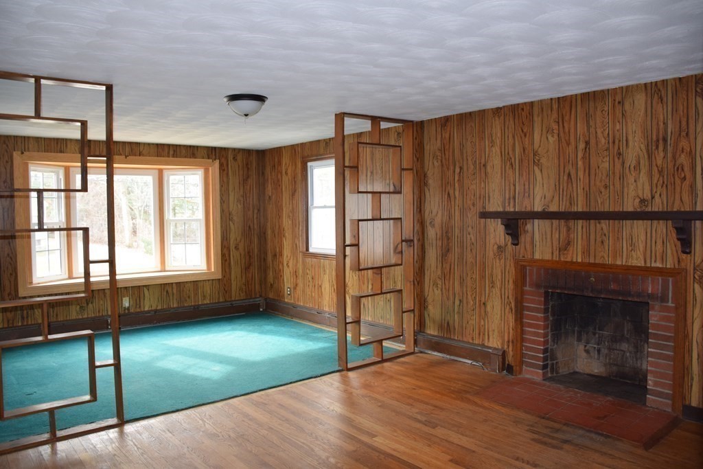 83 Roberts Road Ashland, MA 01721 - Photo 19 of 24 Gallery Image 19
