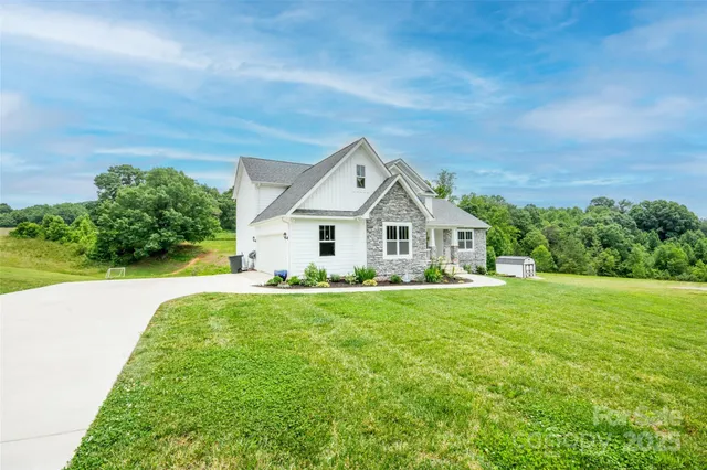 $715,000 | 164 Vance Farm Drive, Statesville, NC 28625