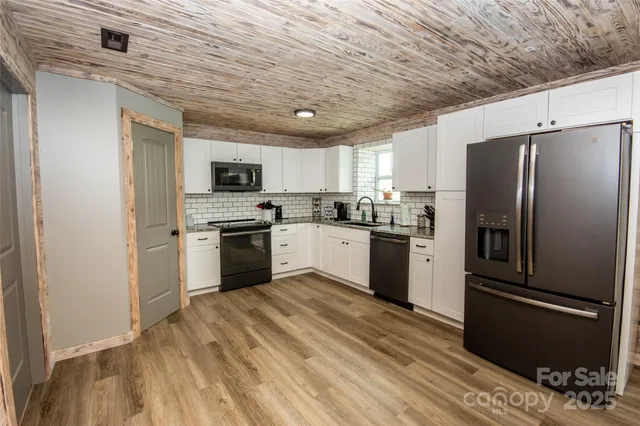 $715,000 | 164 Vance Farm Drive, Statesville, NC 28625