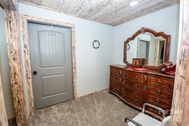 $715,000 | 164 Vance Farm Drive, Statesville, NC 28625