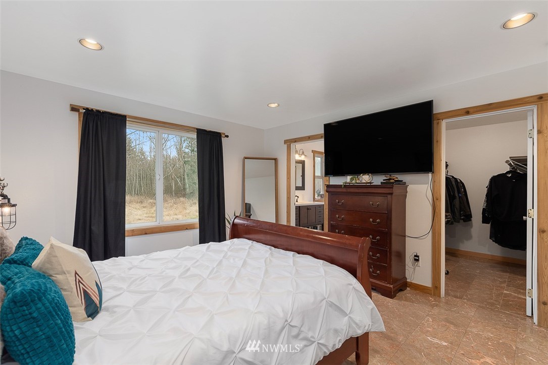 3948 Bay Road Ferndale, WA 98248 - Photo 16 of 37