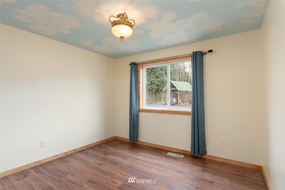 3948 Bay Road Ferndale, WA 98248 - Photo 20 of 37