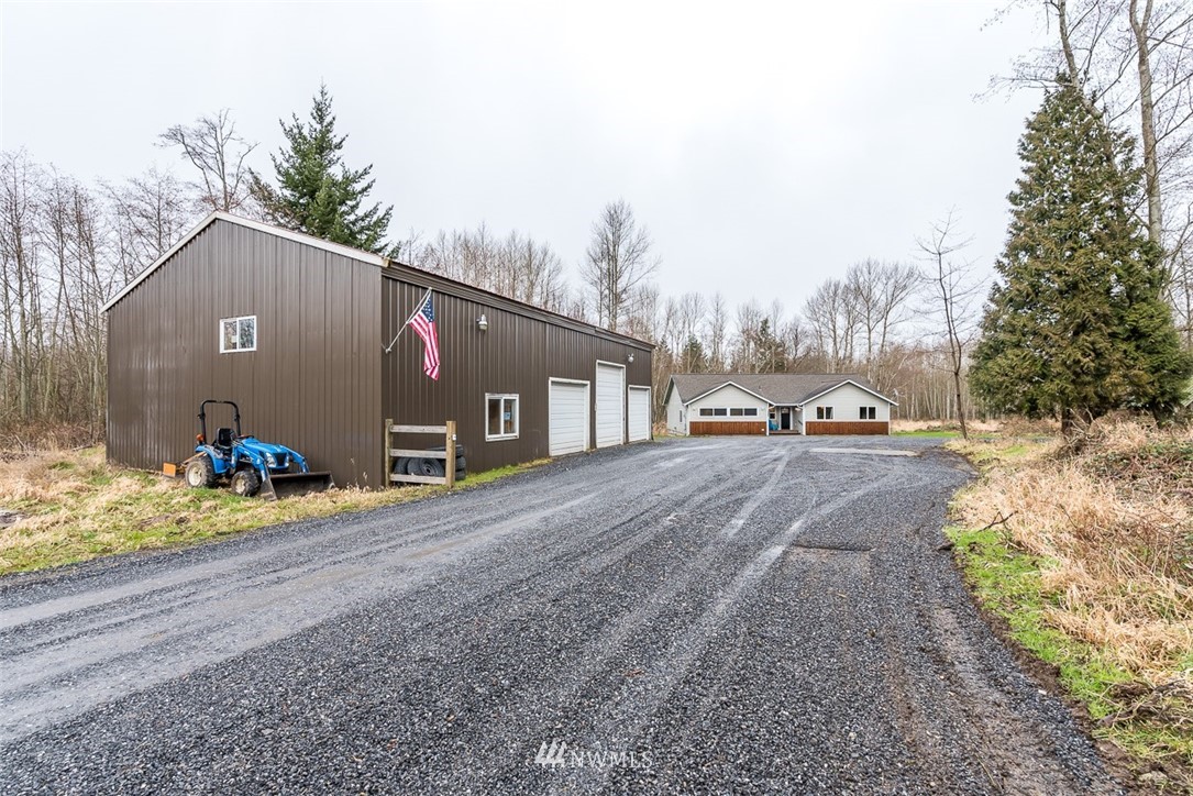 3948 Bay Road Ferndale, WA 98248 - Photo 3 of 37