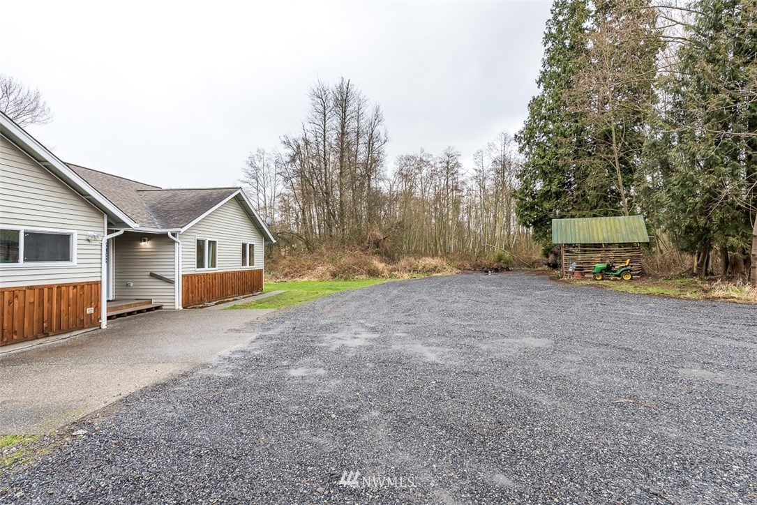 3948 Bay Road Ferndale, WA 98248 - Photo 33 of 37