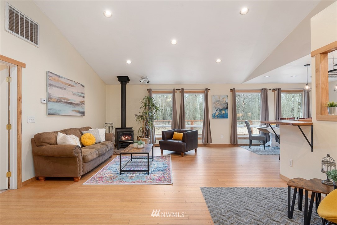 3948 Bay Road Ferndale, WA 98248 - Photo 7 of 37