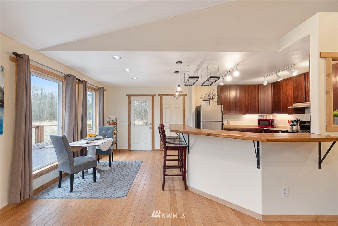 3948 Bay Road Ferndale, WA 98248 - Photo 10 of 37