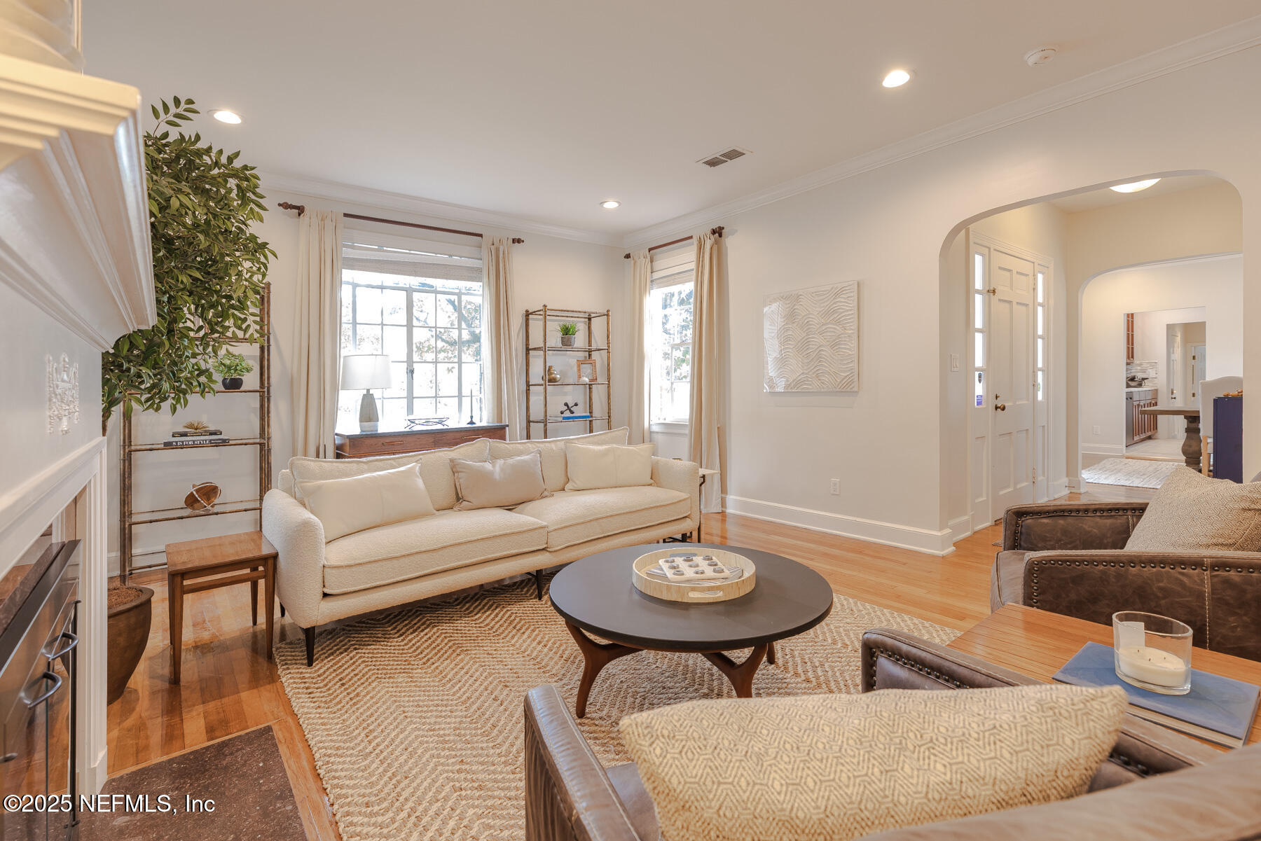 2545 Hendricks Avenue Jacksonville, FL 32207 - Photo 11 of 45 a living room with furniture and a table