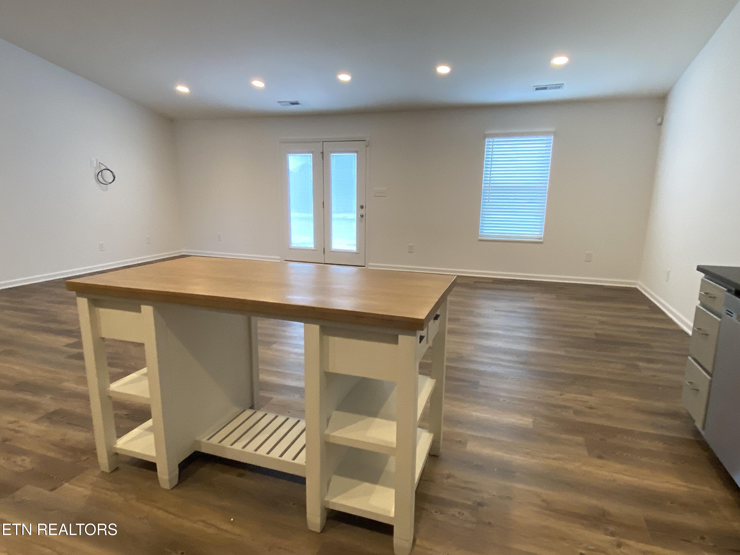 6534 Colossal Lane Corryton, TN 37721 - Photo 14 of 35 Kitchen/Great Room