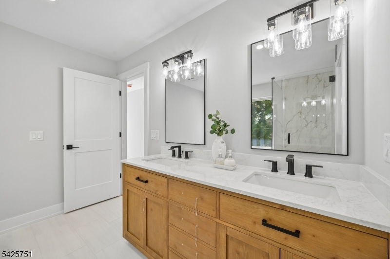 136 Irwin Street Springfield, NJ 07081 - Photo 21 of 38