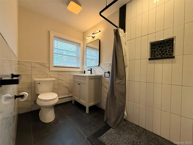 $2,300 | 247 Main Street, Unit 3, Northport, NY 11768