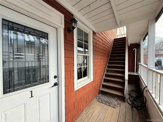 $2,300 | 247 Main Street, Unit 3, Northport, NY 11768
