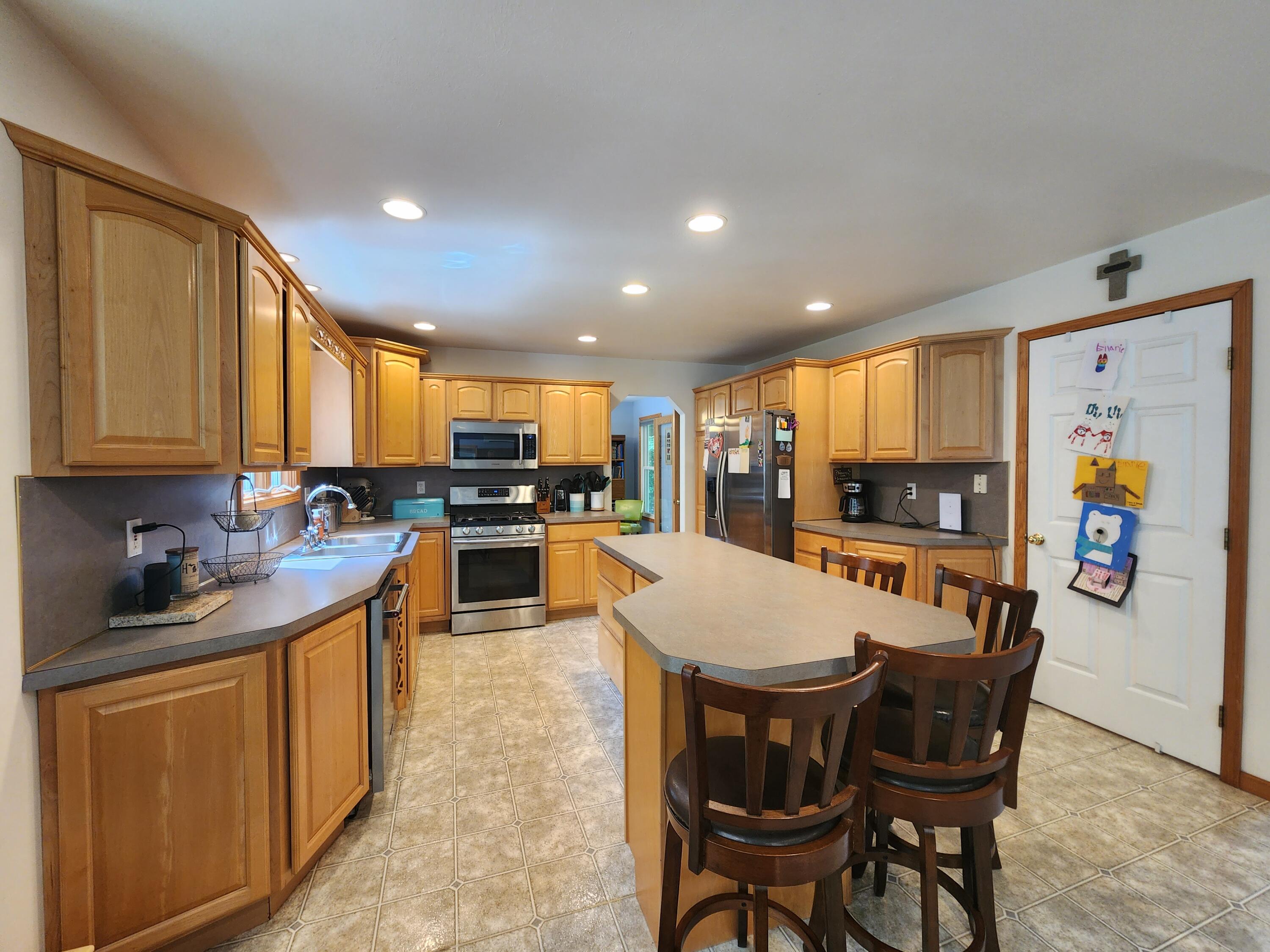 1834 Orshal Road Muskegon, MI 49445 - Photo 3 of 44 20230603_115949