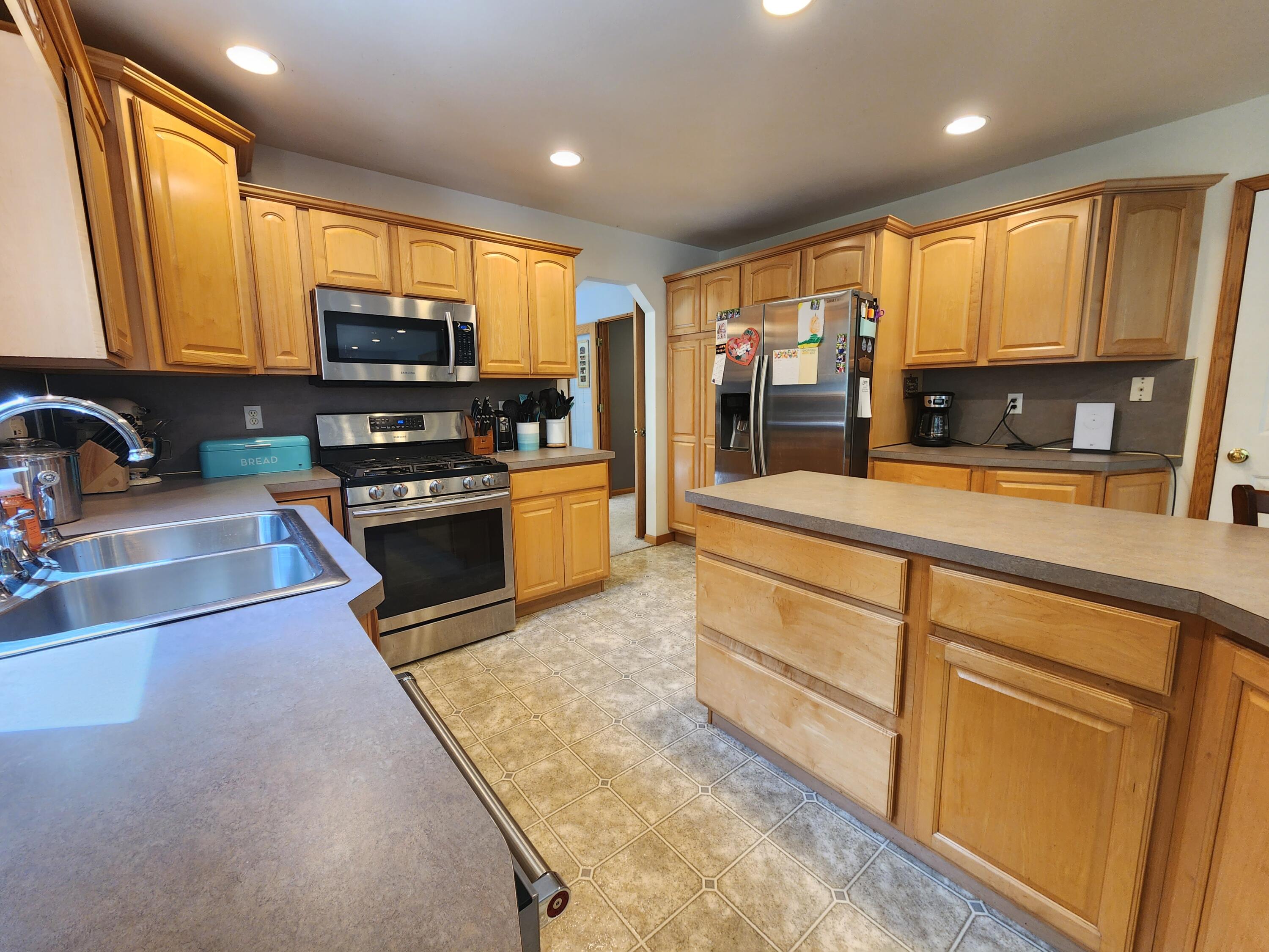 1834 Orshal Road Muskegon, MI 49445 - Photo 6 of 44 20230603_120039