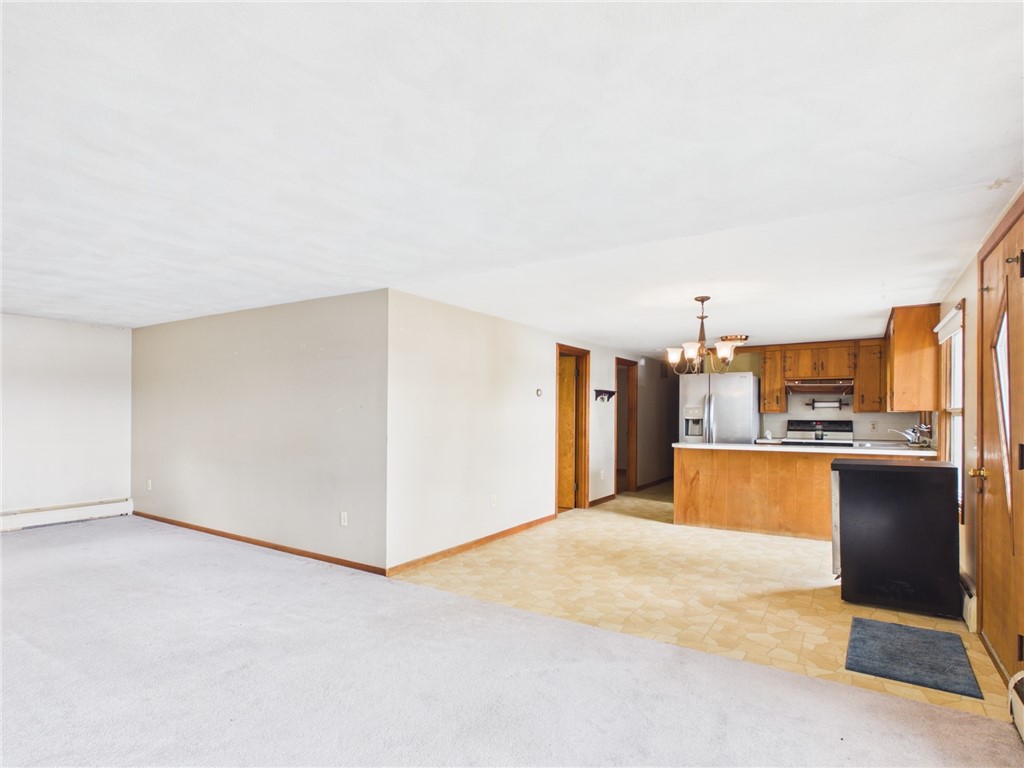 48 Allison Avenue Coventry, RI 02816 - Photo 10 of 29