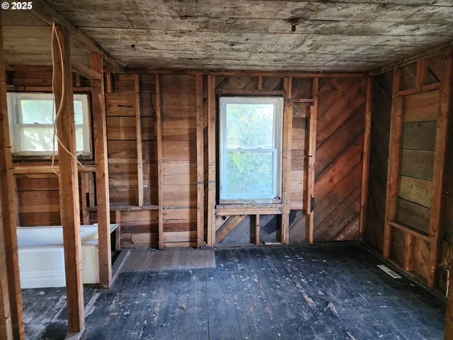 $120,000 | 625 Baltimore Street, Elgin, OR 97827