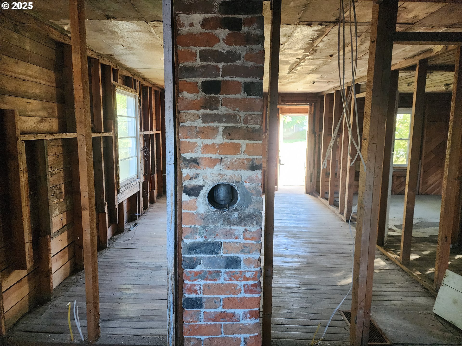 625 Baltimore Street Elgin, OR 97827 - Photo 9 of 17 a view of a door of the house
