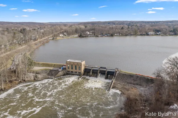 $815,000 | 657 Greenslate Drive Southeast, Ada, MI 49301