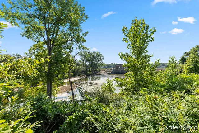 $815,000 | 657 Greenslate Drive Southeast, Ada, MI 49301