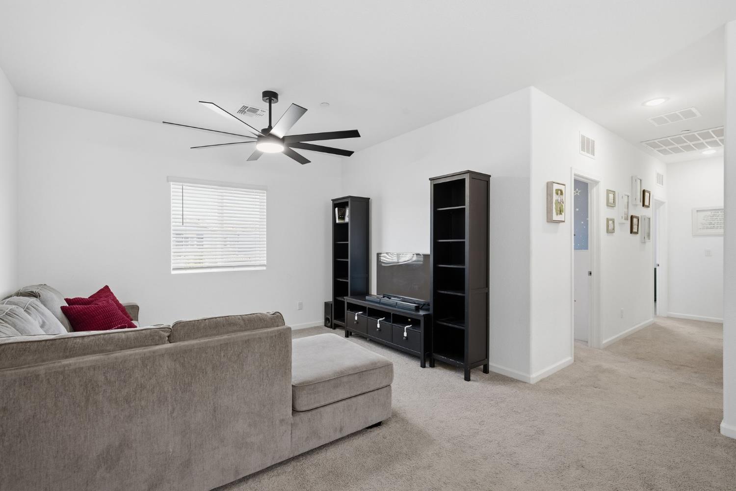 12201 Encanto Way Rancho Cordova, CA 95742 - Photo 18 of 38