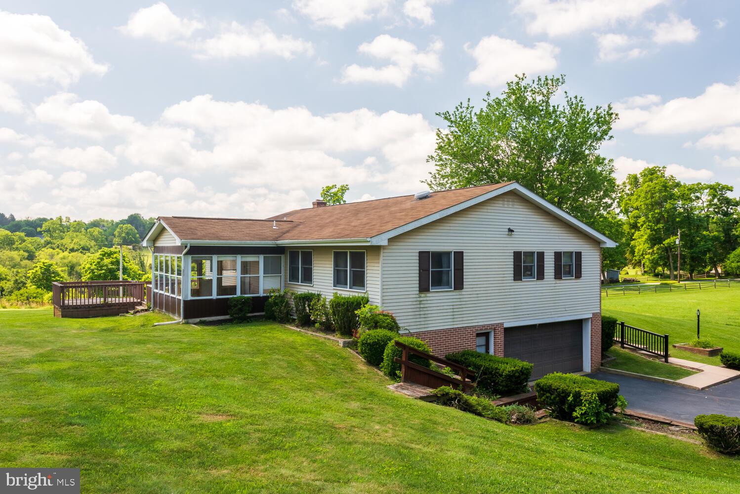 501 Corner Ketch Road Downingtown, PA 19335 - Photo 5 of 27 Gallery Image 5