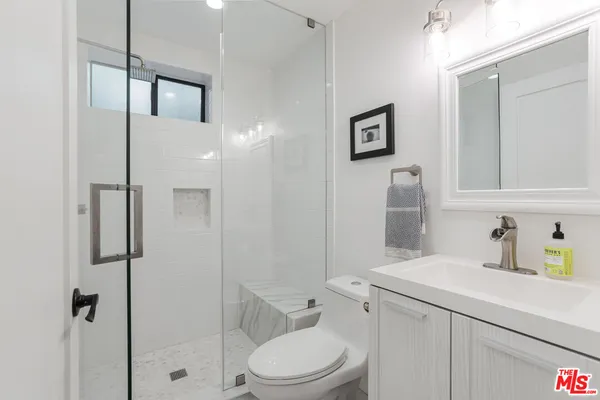 $1,870,000 | 3850 Udell Court, Los Angeles, CA 90027