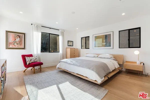 $1,870,000 | 3850 Udell Court, Los Angeles, CA 90027