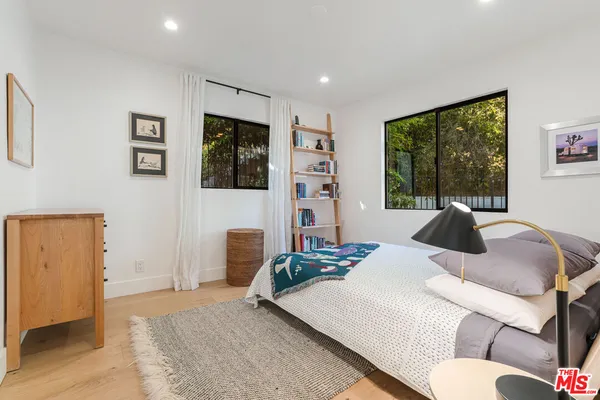 $1,870,000 | 3850 Udell Court, Los Angeles, CA 90027