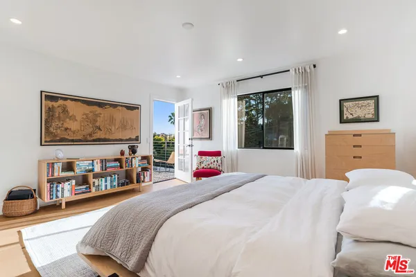 $1,870,000 | 3850 Udell Court, Los Angeles, CA 90027