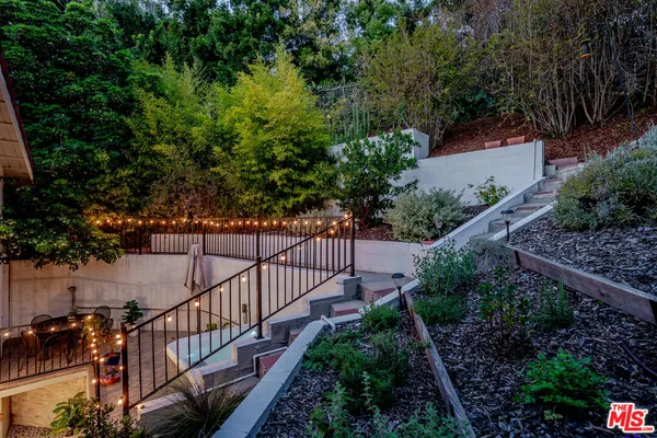 $1,870,000 | 3850 Udell Court, Los Angeles, CA 90027