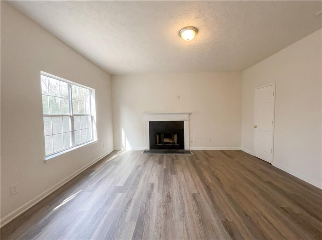 3028 North Oak Court Decatur, GA 30034 - Photo 3 of 27