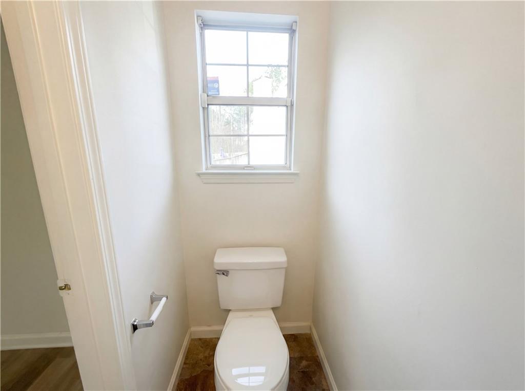 3028 North Oak Court Decatur, GA 30034 - Photo 8 of 27