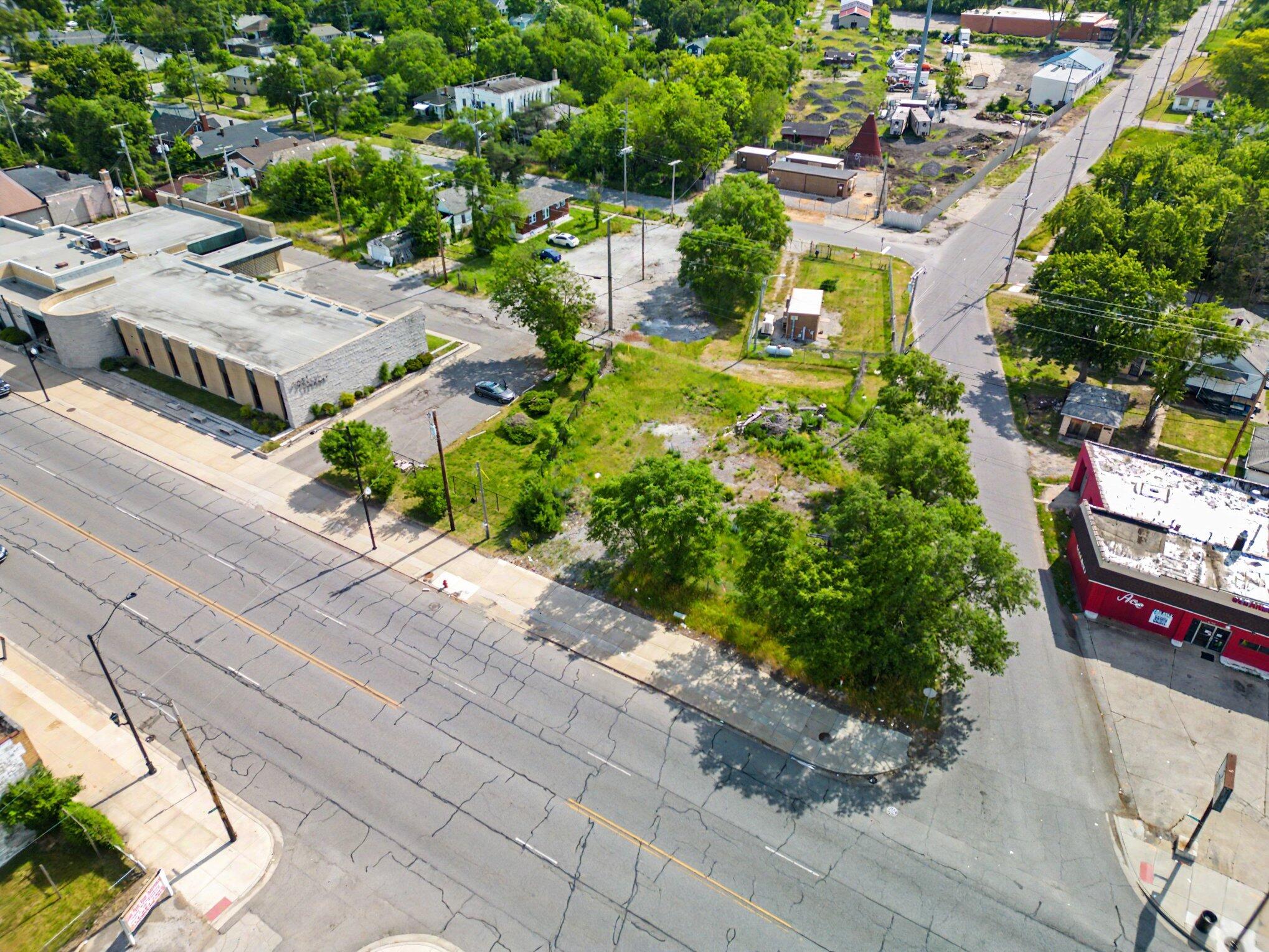 3989 Broadway Gary, IN 46409 - Photo 3 of 12 2038x1529