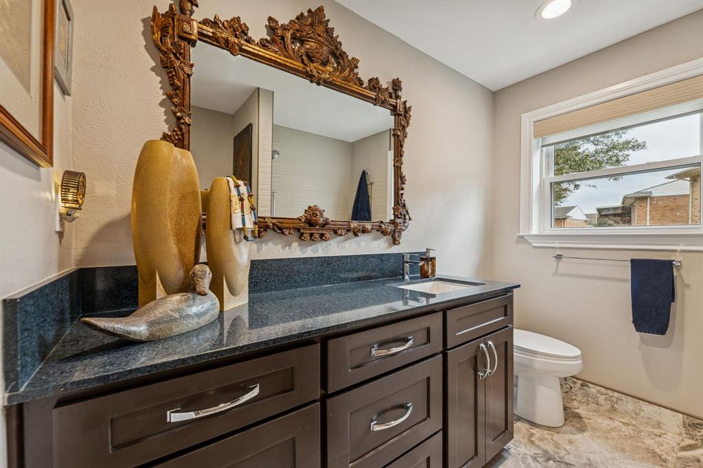 6033 Sandhurst Lane, Unit A Dallas, TX 75206 - Photo 24 of 34