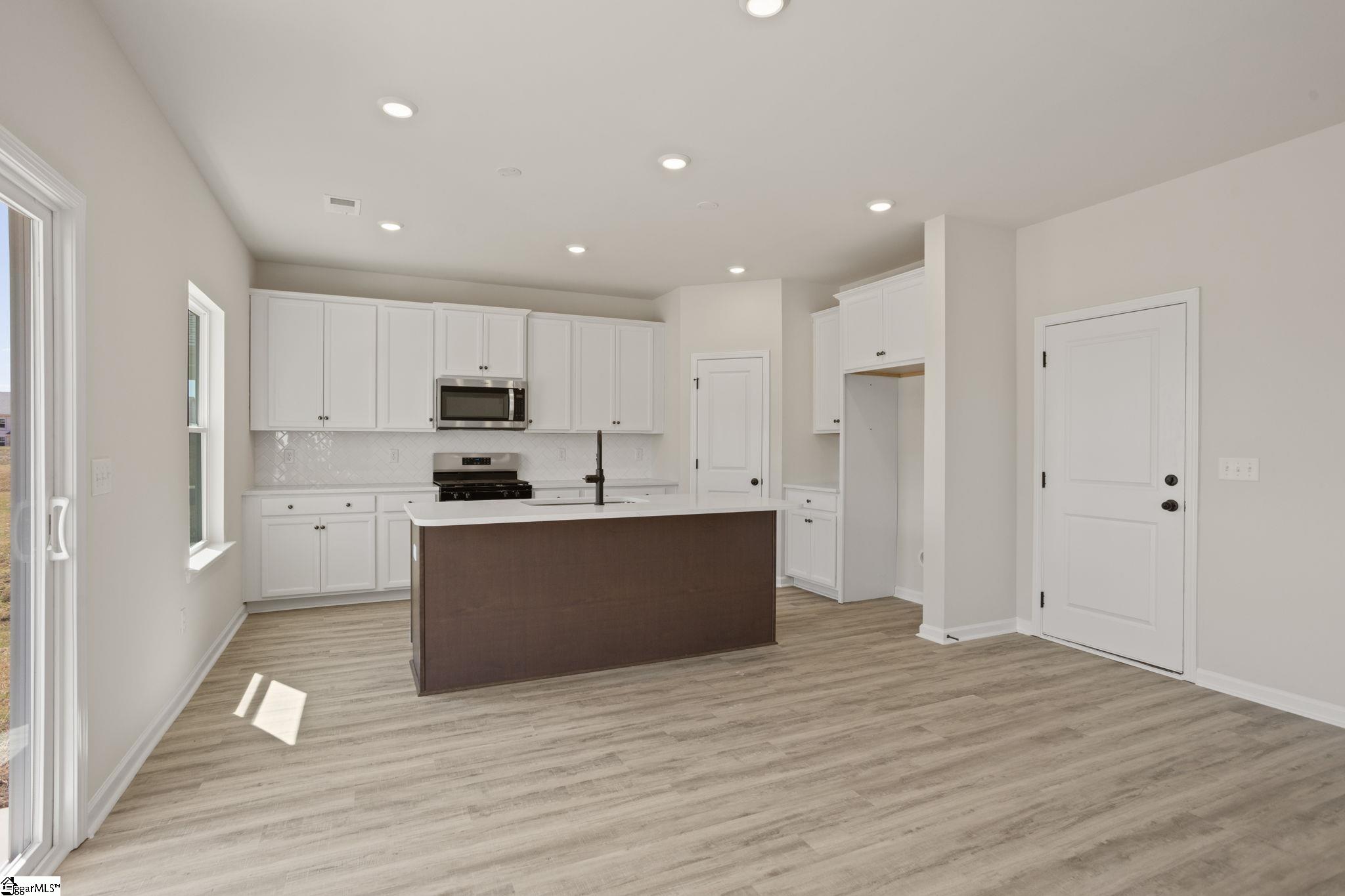 114 Wilson School Street Simpsonville, SC 29681 - Photo 12 of 43
