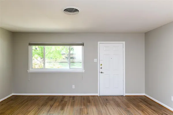 $1,625 | 4408 Granbury Road, Fort Worth, TX 76109