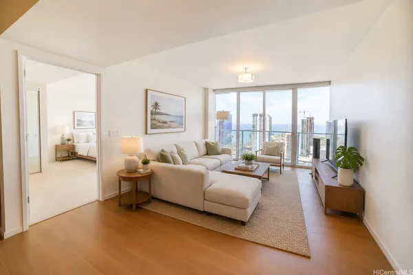 $1,380,000 | 888 Kapiolani Boulevard, Unit 3808, Honolulu, HI 96813
