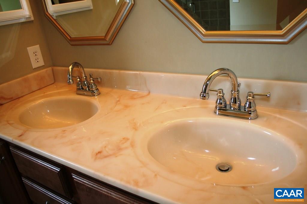 2632 Cardinal Ridge Road Charlottesville, VA 22901 - Photo 18 of 35 Gallery Image 18