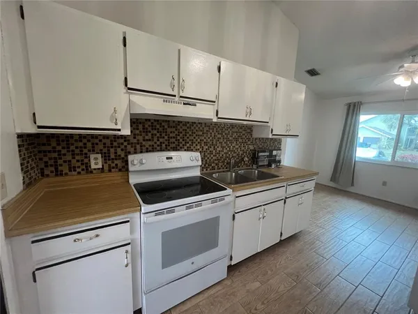 $1,700 | 3703 Suburban Lane, North Port, FL 34287