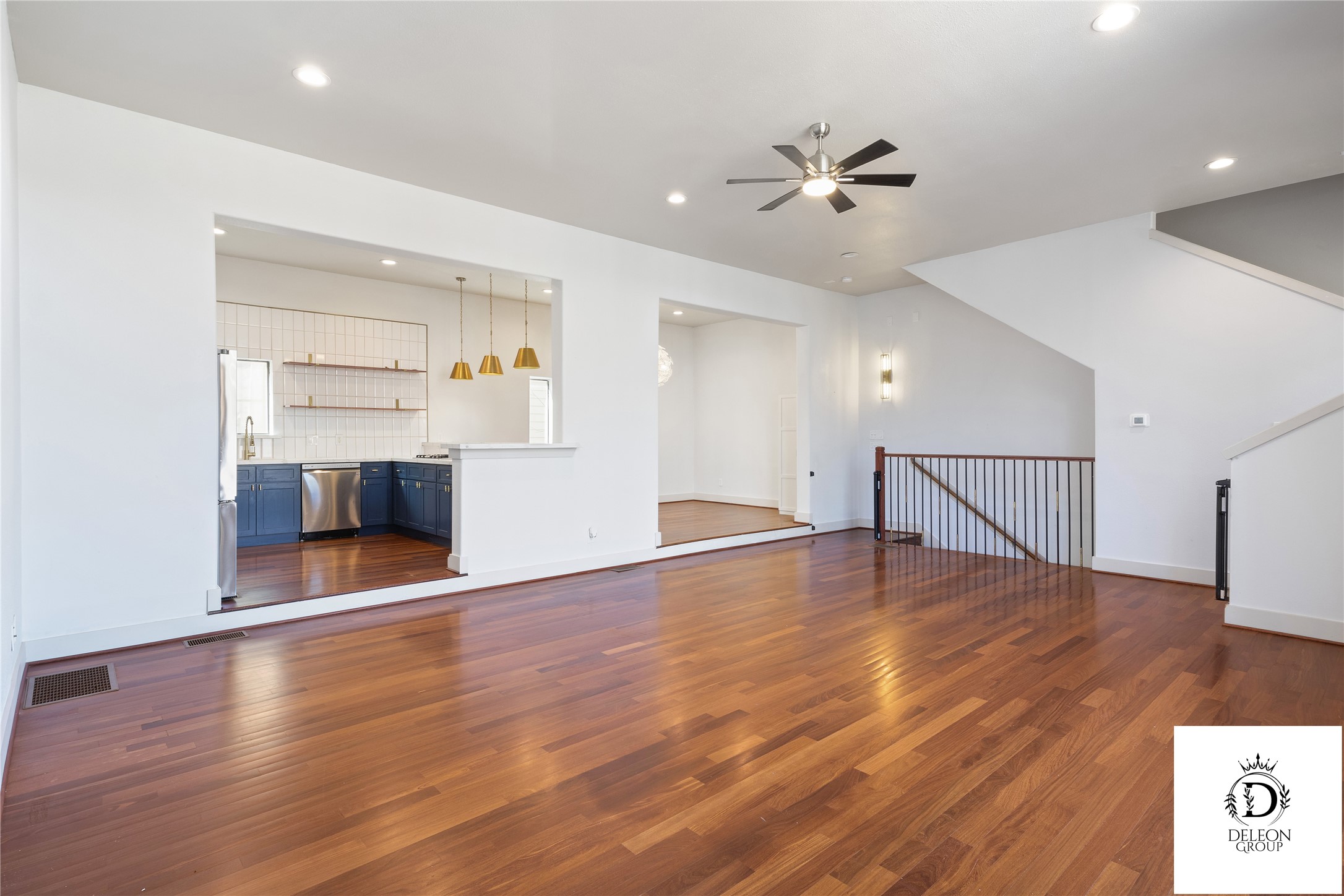 1223 Studer Street Houston, TX 77007 - Photo 16 of 32