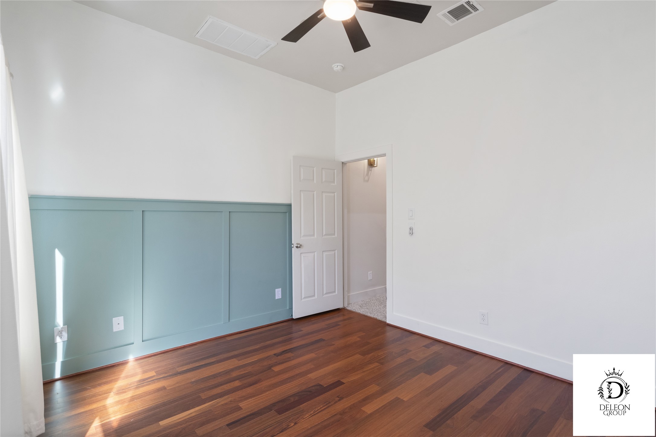 1223 Studer Street Houston, TX 77007 - Photo 20 of 32
