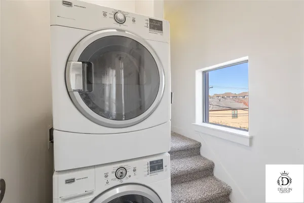 $5,000 | 1223 Studer Street, Houston, TX 77007