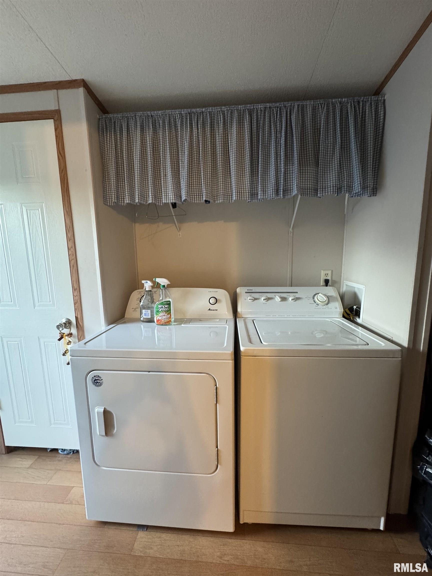 6985 Izaac Walton Road Benton, IL 62812 - Photo 8 of 19