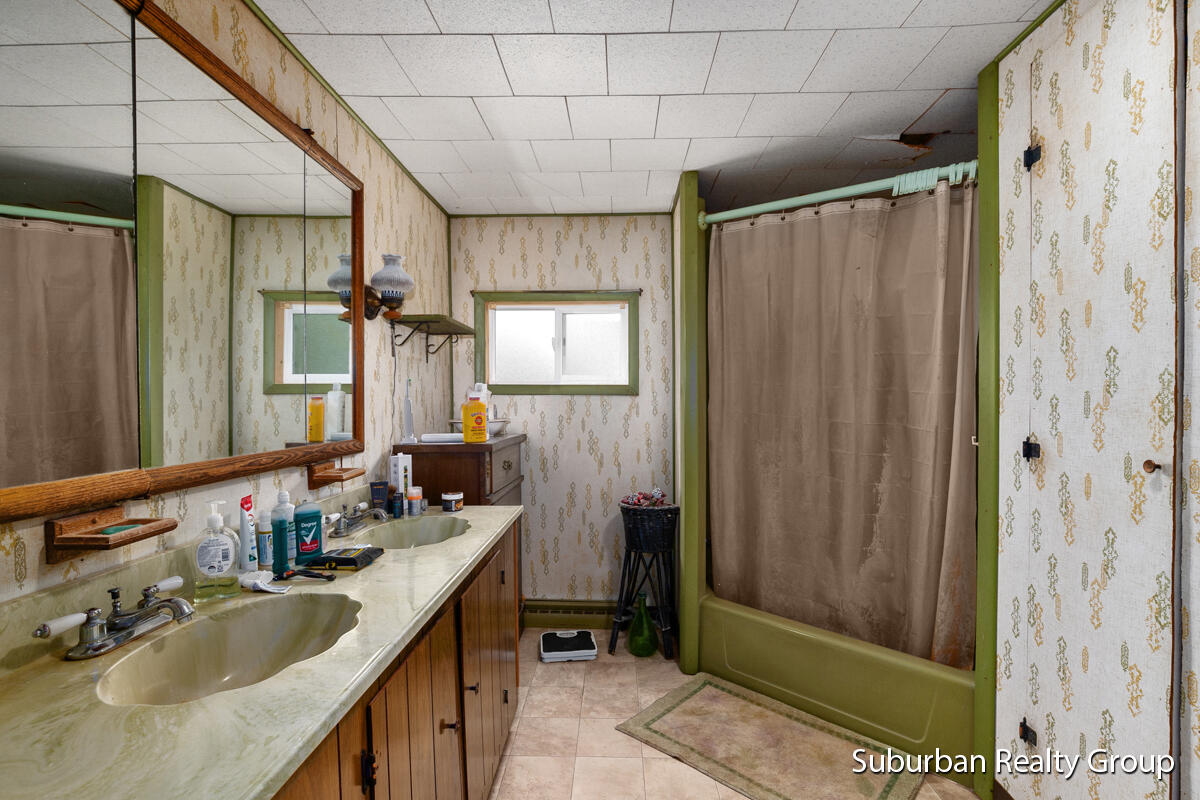 1569 South Sheridan Road Stanton, MI 48888 - Photo 15 of 29 img_1019