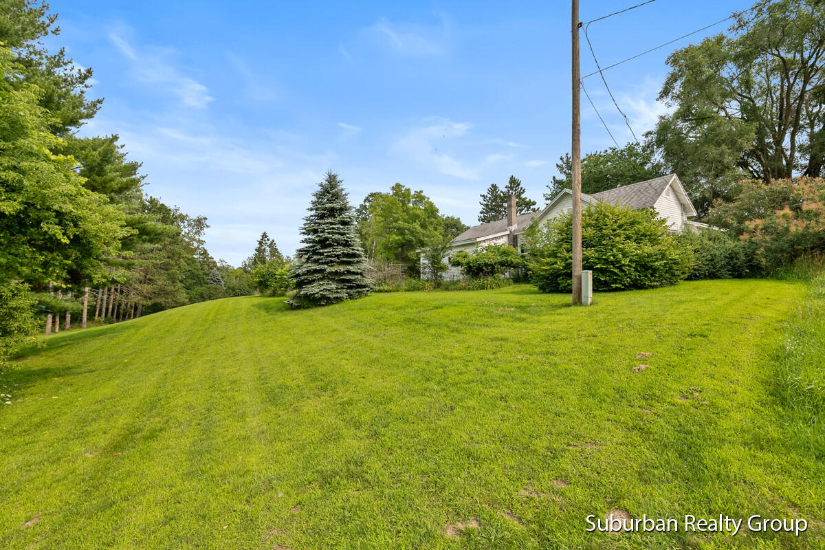 1569 South Sheridan Road Stanton, MI 48888 - Photo 20 of 29 img_1027