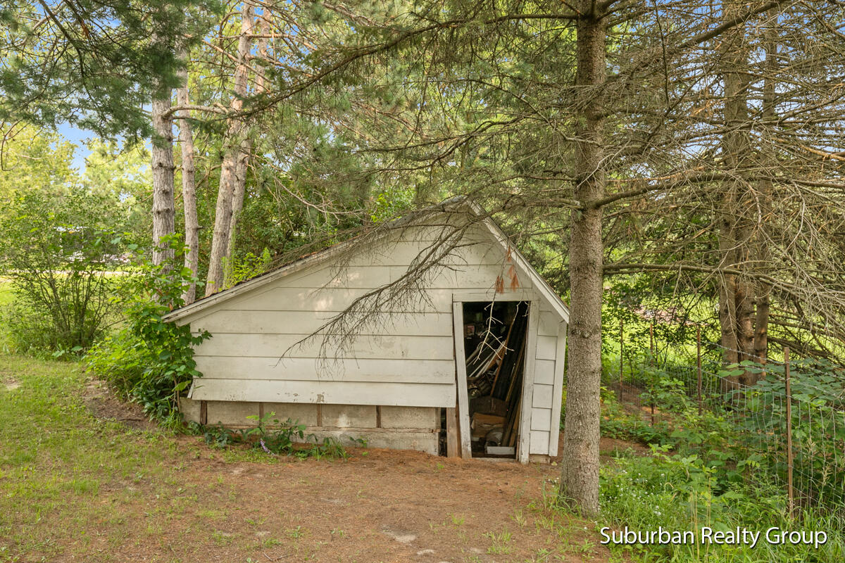 1569 South Sheridan Road Stanton, MI 48888 - Photo 27 of 29 img_1028