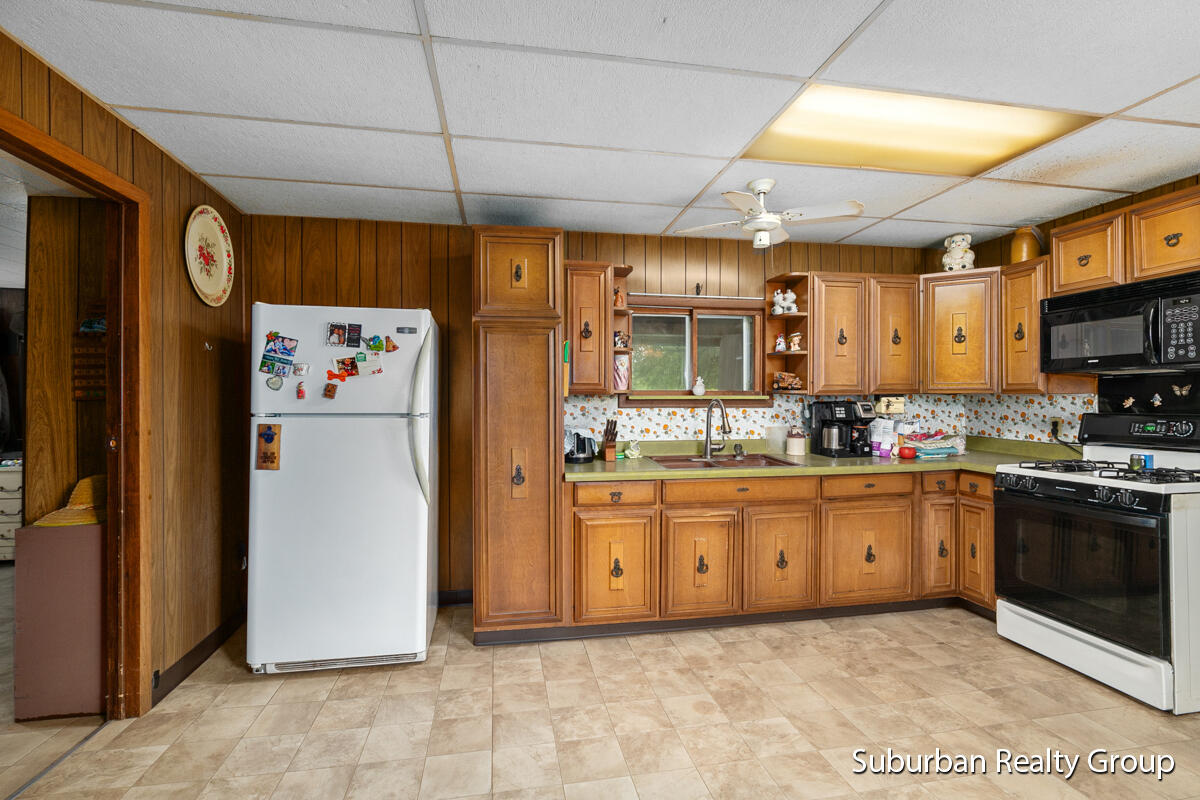 1569 South Sheridan Road Stanton, MI 48888 - Photo 10 of 29 img_1010