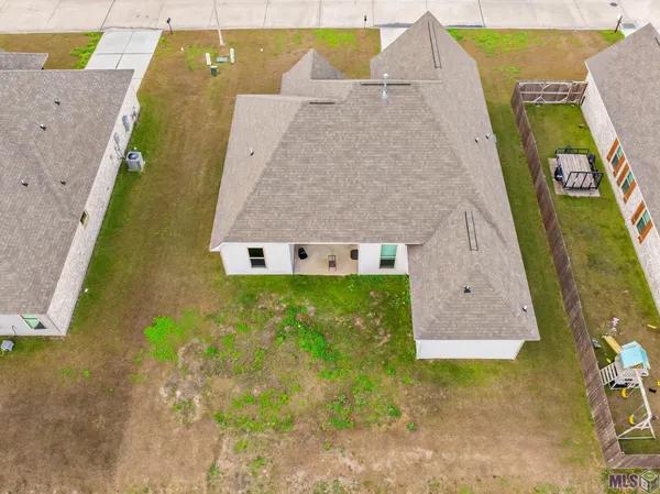 $1,950 | 308 Carriage Way, Thibodaux, LA 70301